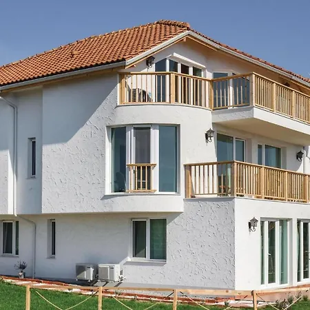 Two-bedroom In Sozopol Sinemoretz