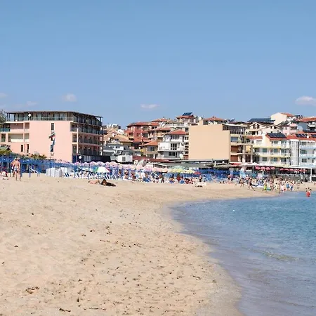 Two-bedroom In Sozopol דירה *